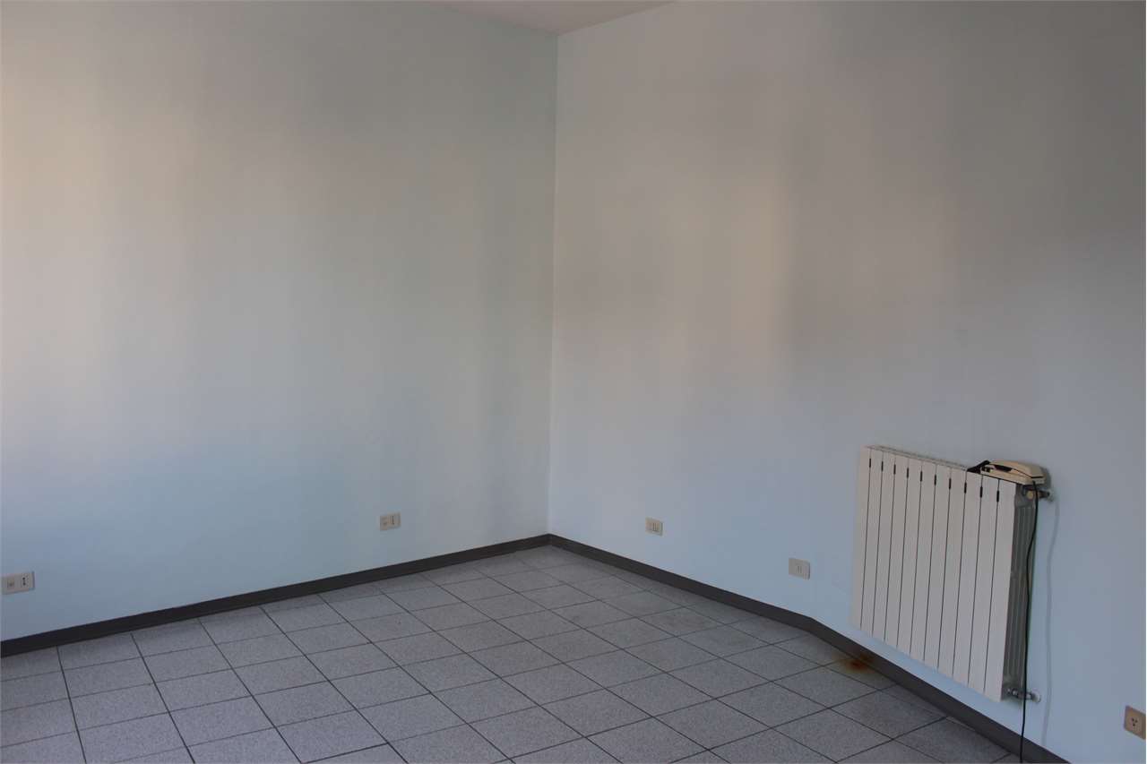 imm_3592-1280-