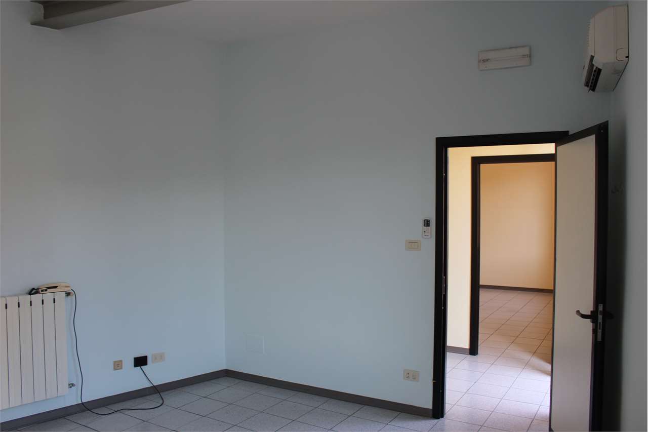 imm_3593-1280-